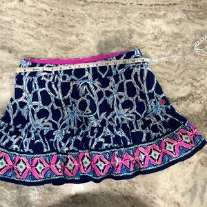 Lily Pulitzer Luxletic skirt size small, EUC, no flaws